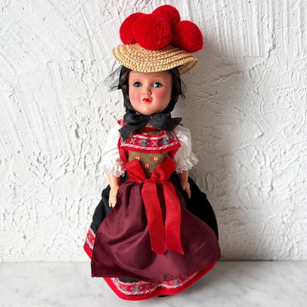 Vintage Gura German Black Forest Doll Bollenhut Folk Costume Original Box